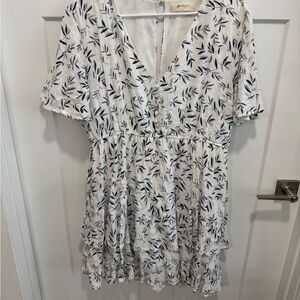 White and Blue Leaf Print Women's Top